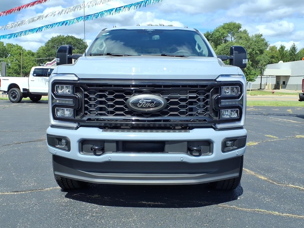 New 2026 Ford F-250 Super Duty Lariat 4x4 Lariat Crew Cab 6.8 ft. SB Pickup