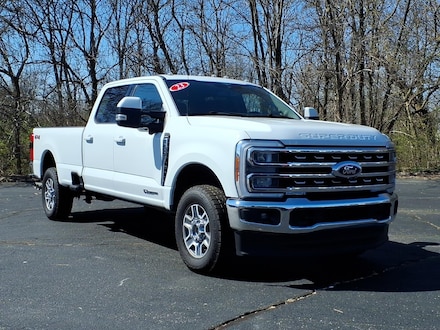 2023 Ford F-250 Super Duty Lariat 4x4 Lariat  Crew Cab 6.8 ft. SB Pickup