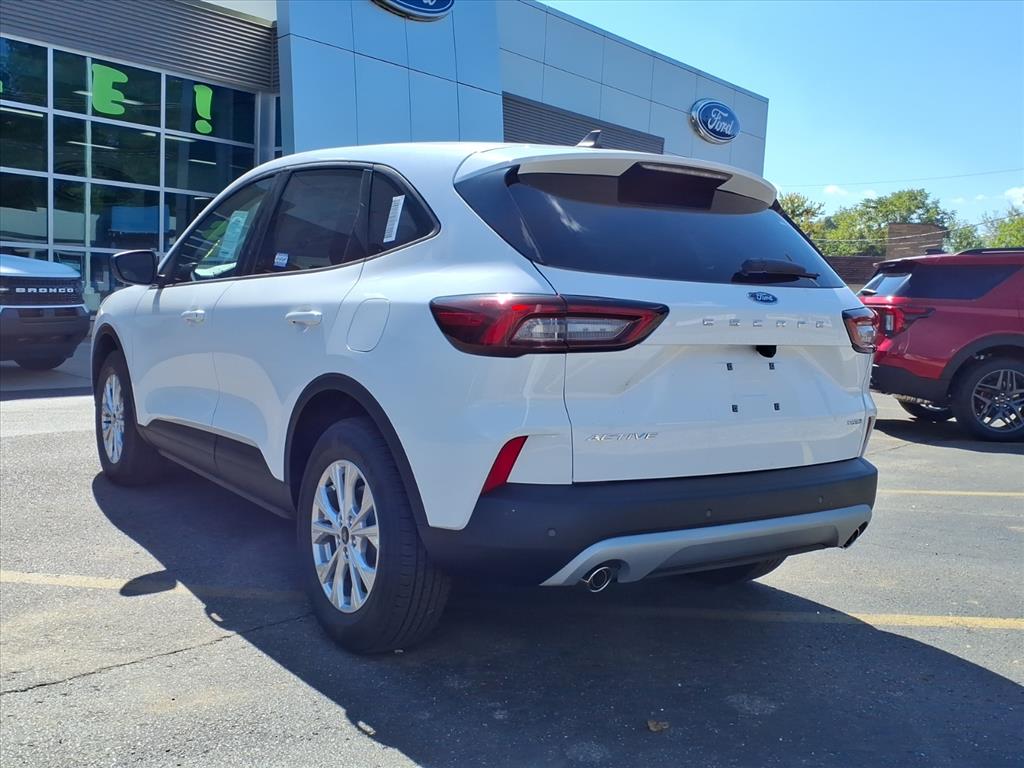 2025 Ford Escape Active photo 4