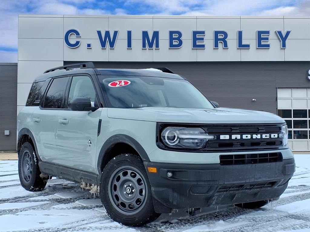 2024 Ford Bronco Sport Outer Banks's photo
