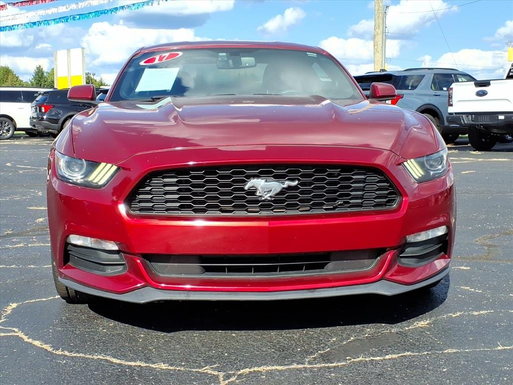 Used 2017 Ford Mustang V6 with VIN 1FA6P8AM5H5289905 for sale in Dowagiac, MI