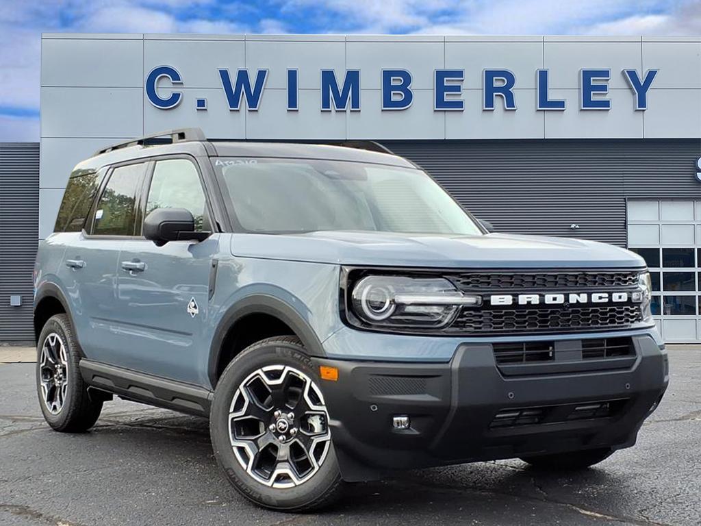 2025 Ford Bronco Sport Outer Banks's photo