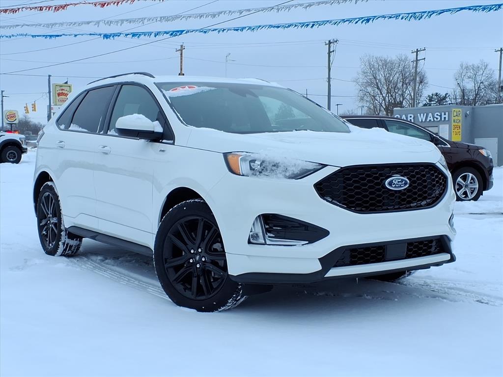 2024 Ford Edge ST-Line's photo