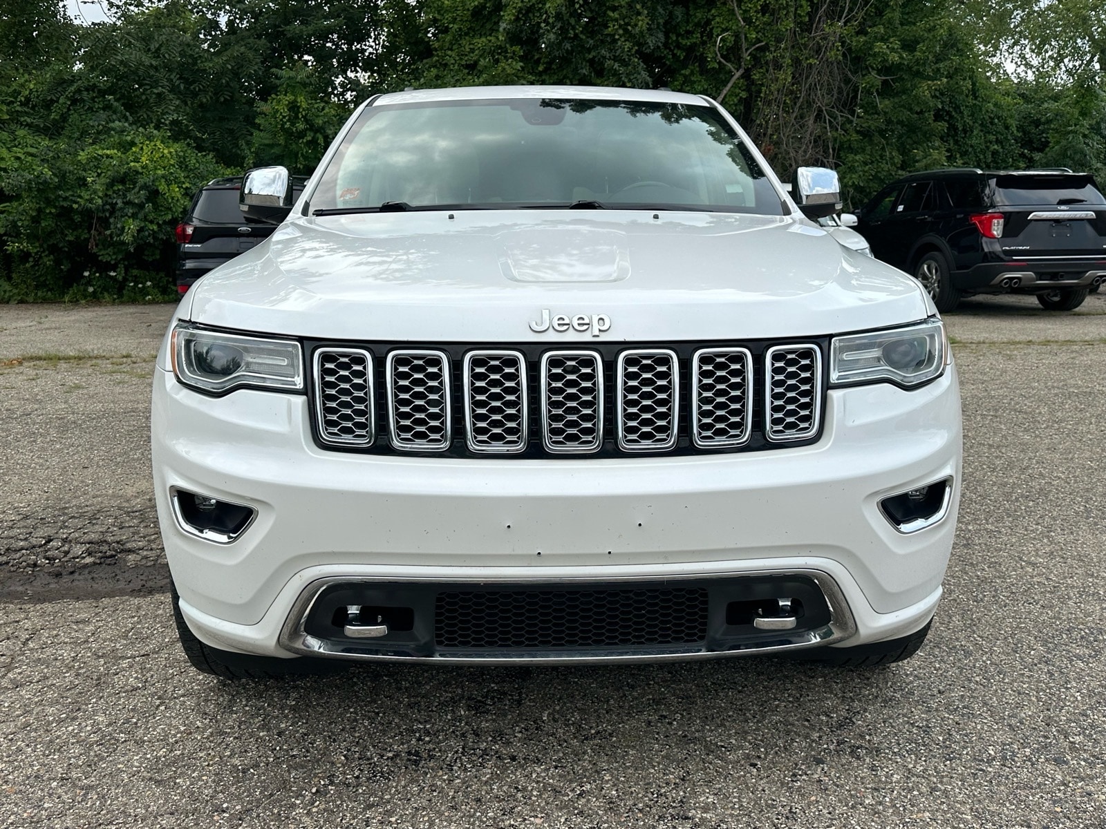 Used 2018 Jeep Grand Cherokee Overland with VIN 1C4RJFCG9JC108133 for sale in Dowagiac, MI