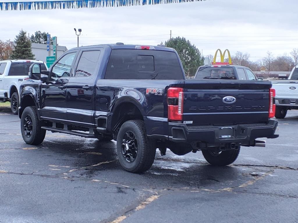 New 2024 Ford F-250 Super Duty XLT 4x4 XLT Crew Cab 6.8 ft. SB Pickup