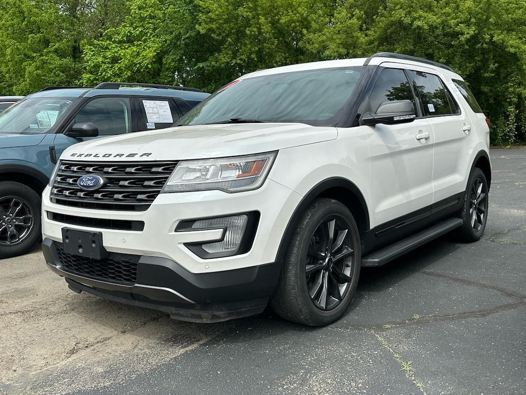 Used 2017 Ford Explorer XLT AWD XLT SUV