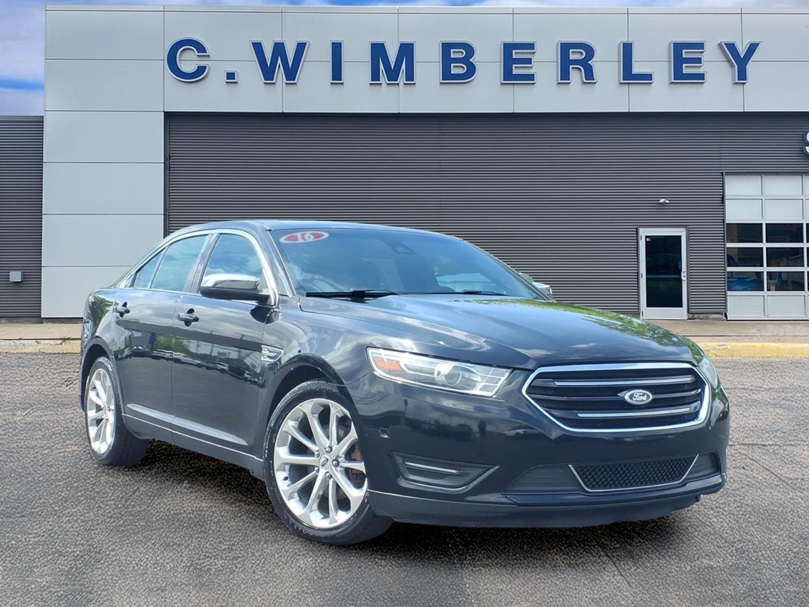 2016 Ford Taurus Limited AWD's photo