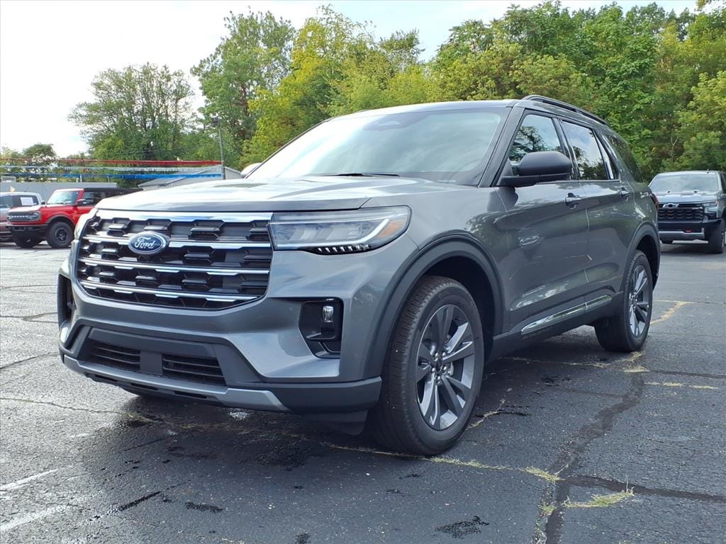 New 2025 Ford Explorer Active AWD Active SUV