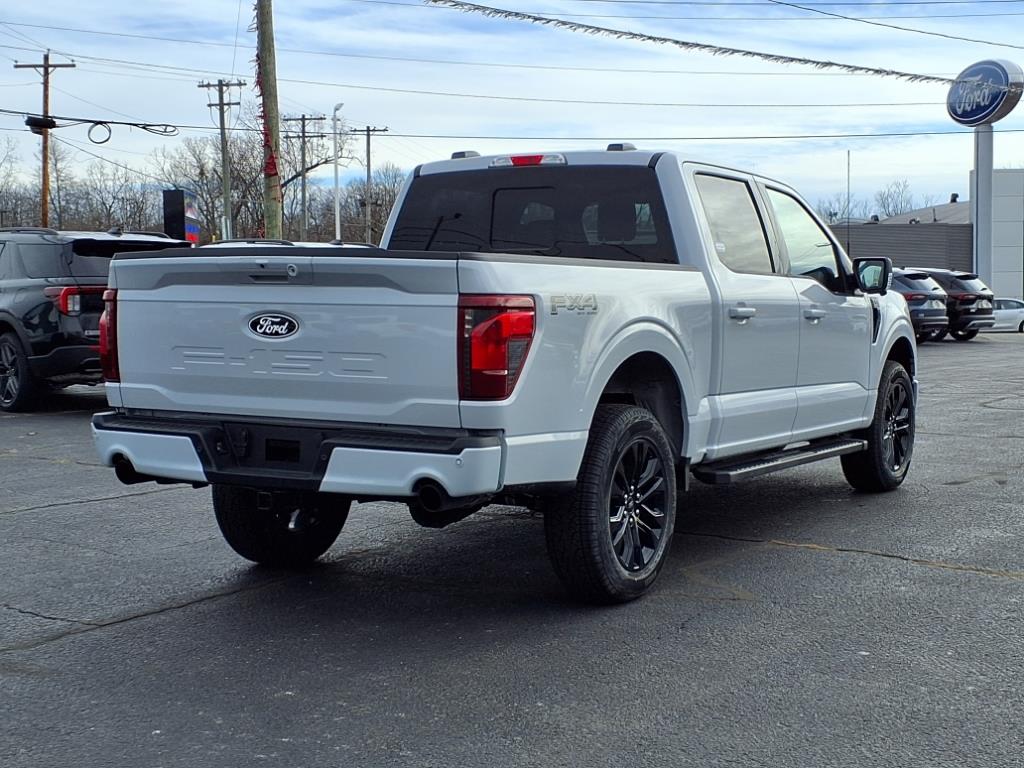 2025 Ford F-150 XLT photo 3
