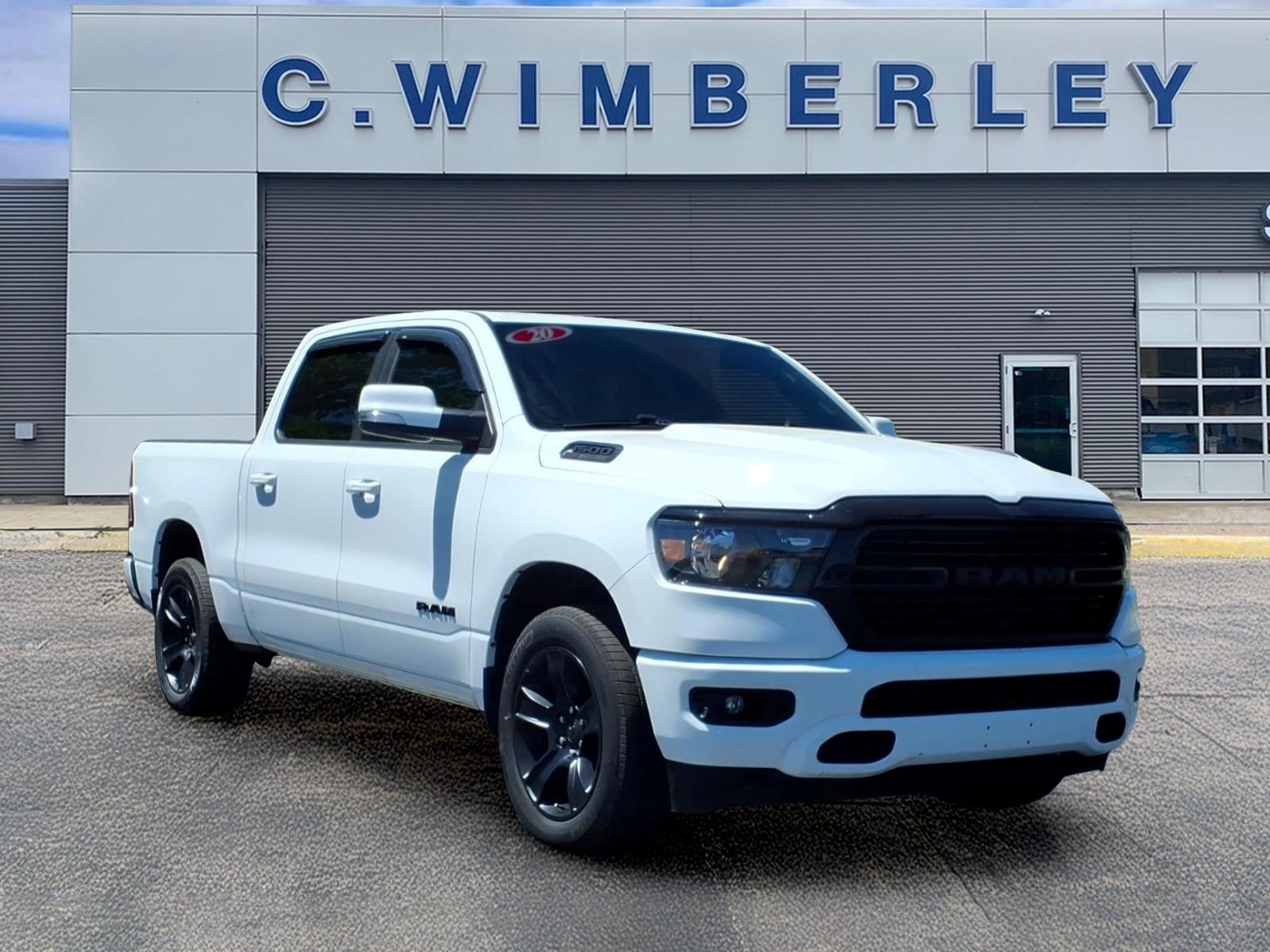2020 RAM 1500 Big Horn/Lone Star 4x4 Crew Cab 5'7's photo