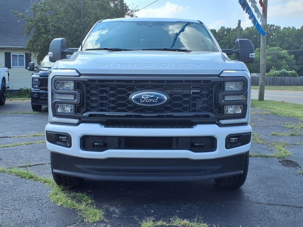 New 2025 Ford F-350 Super Duty XL 4x4 XL SuperCab 8 ft. LB SRW Pickup