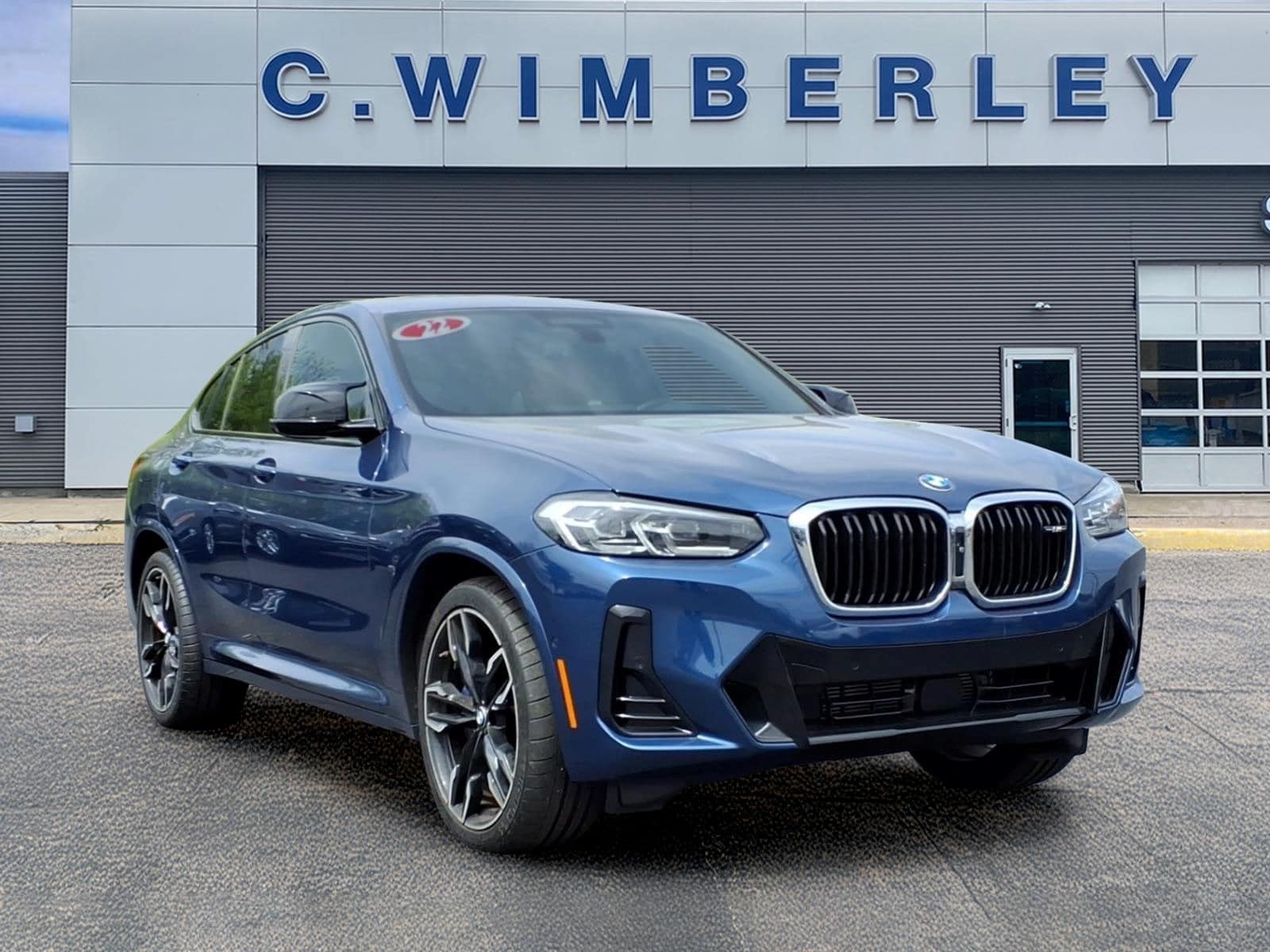 2022 BMW X4 M40i's photo