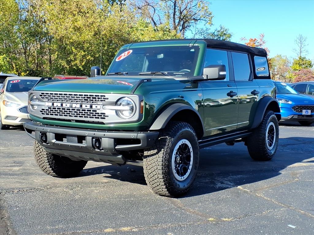 2023 Ford Bronco Badlands photo 3