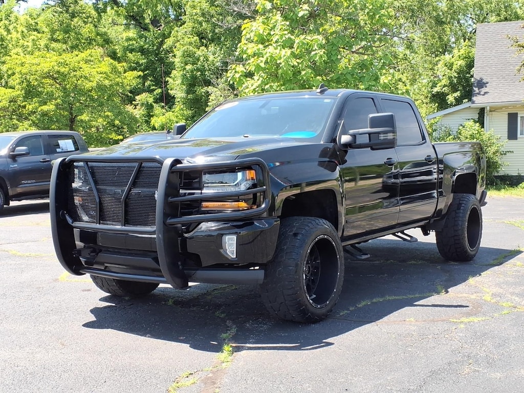 Used 2018 Chevrolet Silverado 1500 LT 4x4 LT Crew Cab 5.8 ft. SB