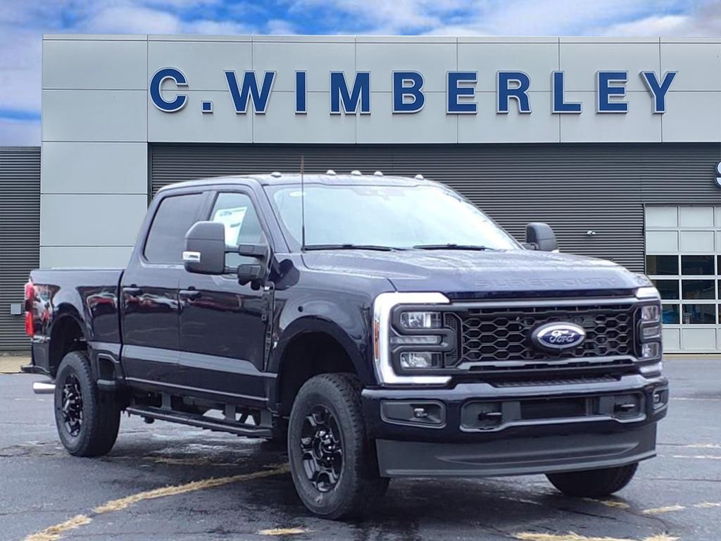 New 2024 Ford F-250 Super Duty XLT 4x4 XLT Crew Cab 6.8 ft. SB Pickup