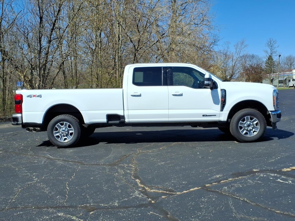 Certified 2023 Ford F-250 Super Duty Lariat 4x4 Lariat Crew Cab 6.8 ft. SB Pickup