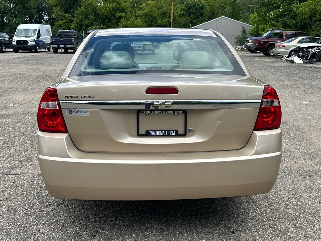 Used 2005 Chevrolet Malibu Base Sedan