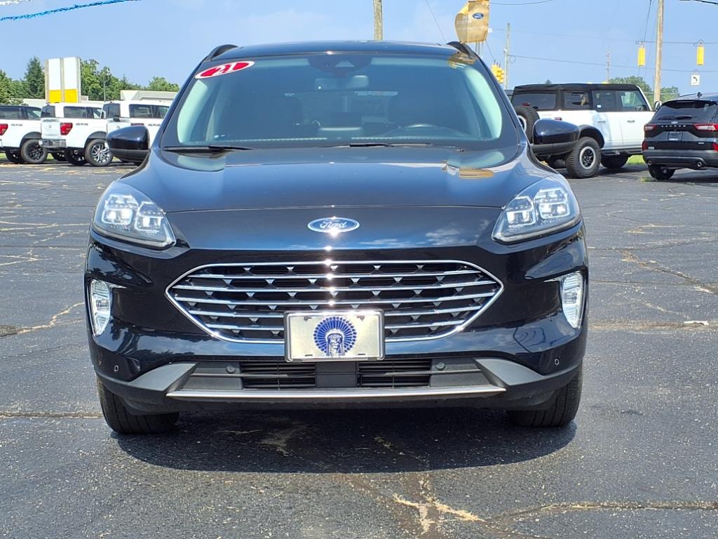 2021 Ford Escape Titanium photo 2