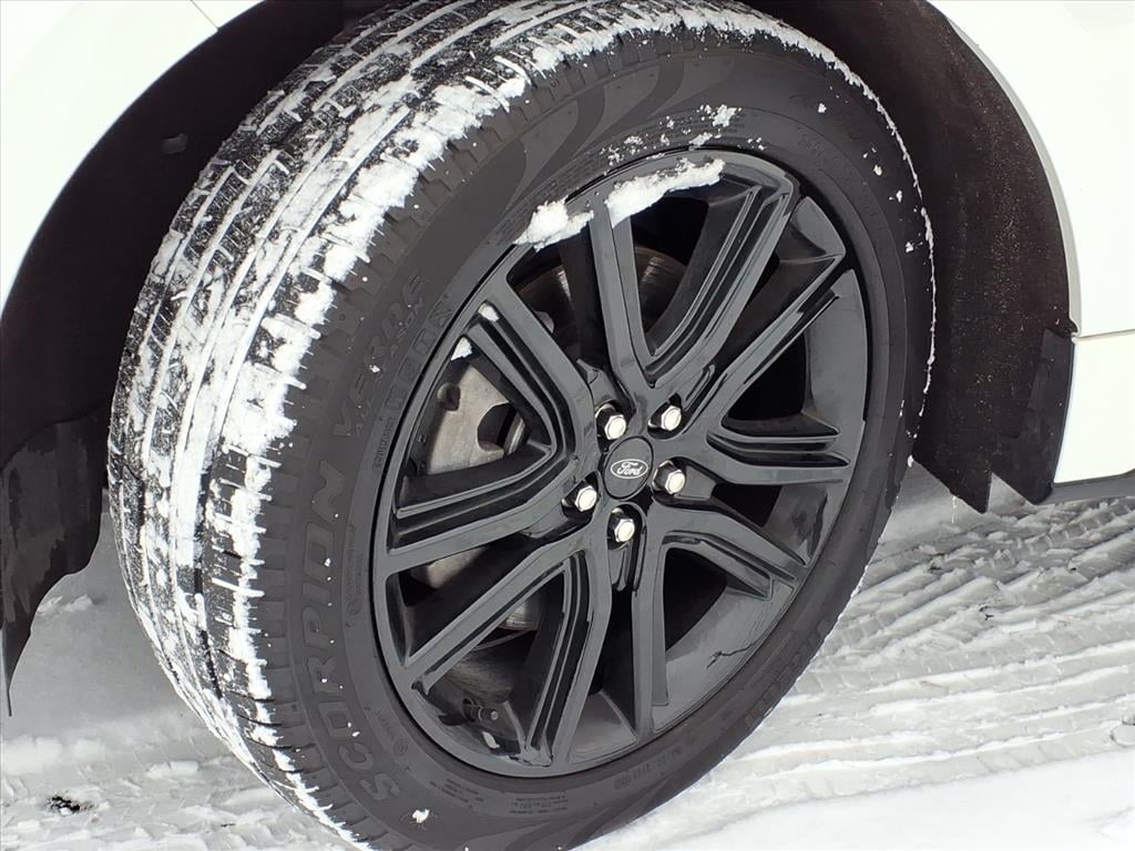 Certified 2024 Ford Edge Crossover