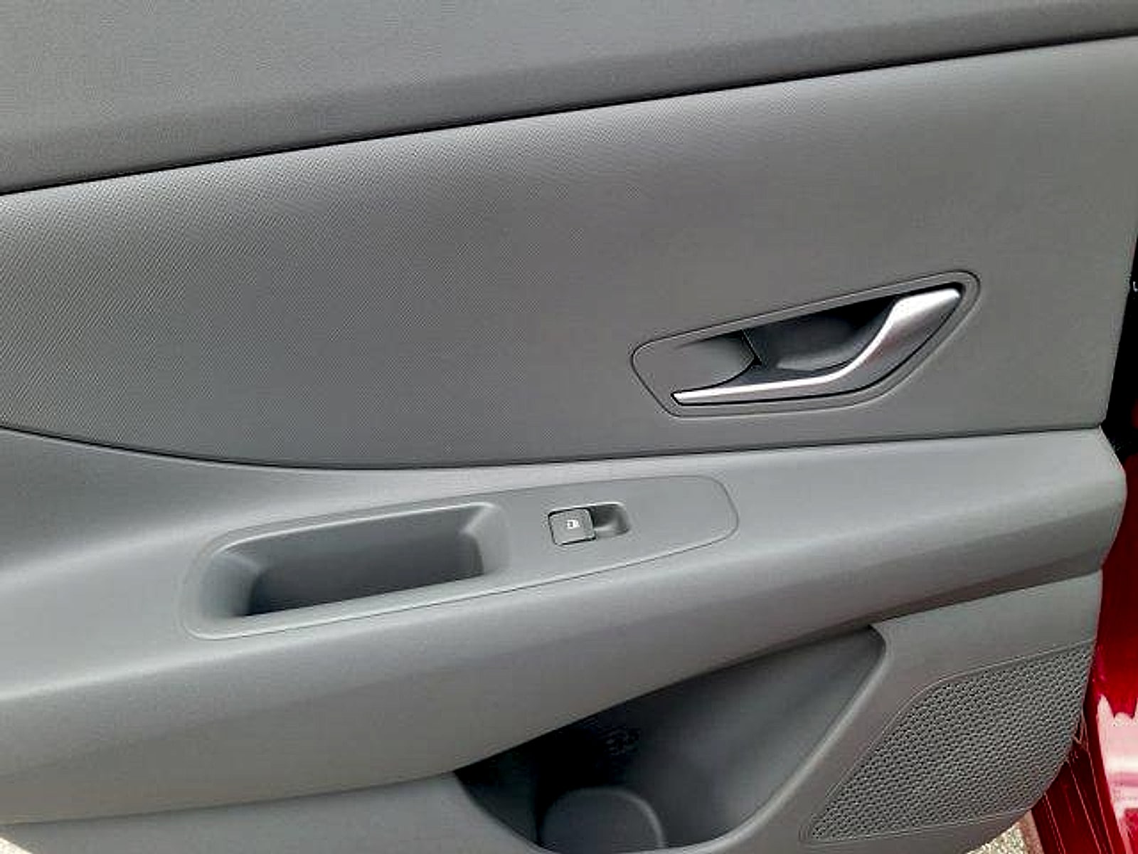 2025 Hyundai Elantra SE - Photo 12