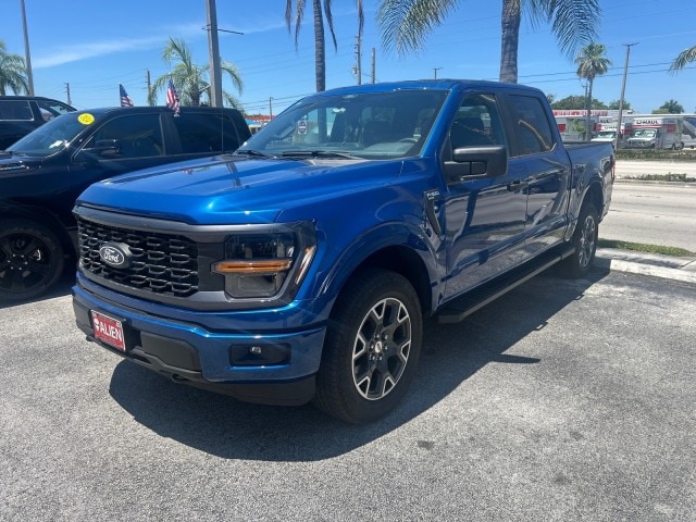 2025 Ford F-150 STX 4x4 SuperCrew 5-1/2 Box's photo