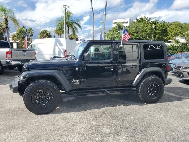 2021 Jeep Wrangler Unlimited Anniversary Edition photo 3