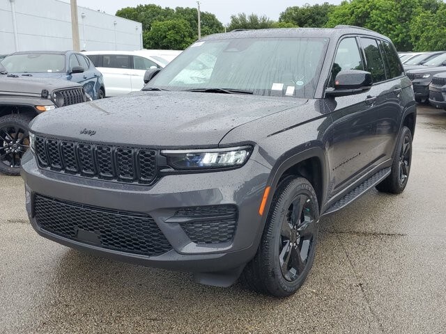2024 Jeep Grand Cherokee Altitude X photo 2