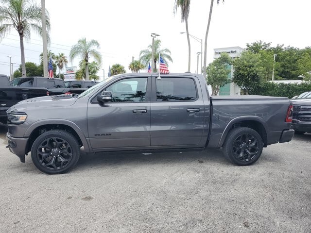 2022 Ram 1500 Limited photo 2