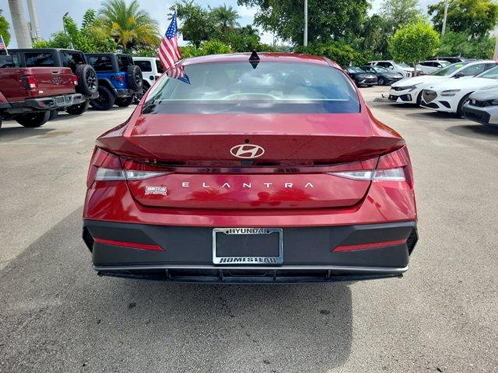 2025 Hyundai Elantra SE - Photo 6