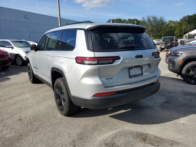 2024 Jeep Grand Cherokee Altitude X photo 3
