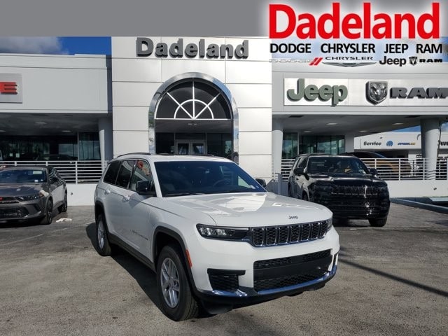 2025 Jeep Grand Cherokee L Laredo's photo