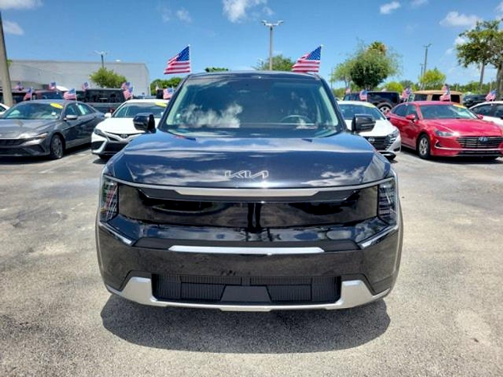Used 2026 Kia EV9 Light L/R with VIN 5XYAB5S15TG013634 for sale in Miami, FL