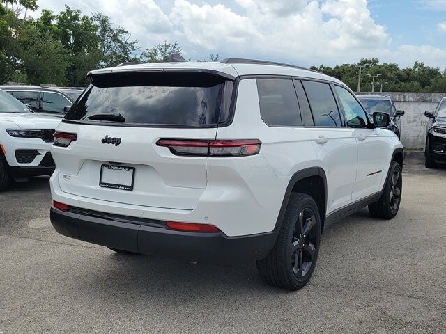 2024 Jeep Grand Cherokee Altitude X photo 3