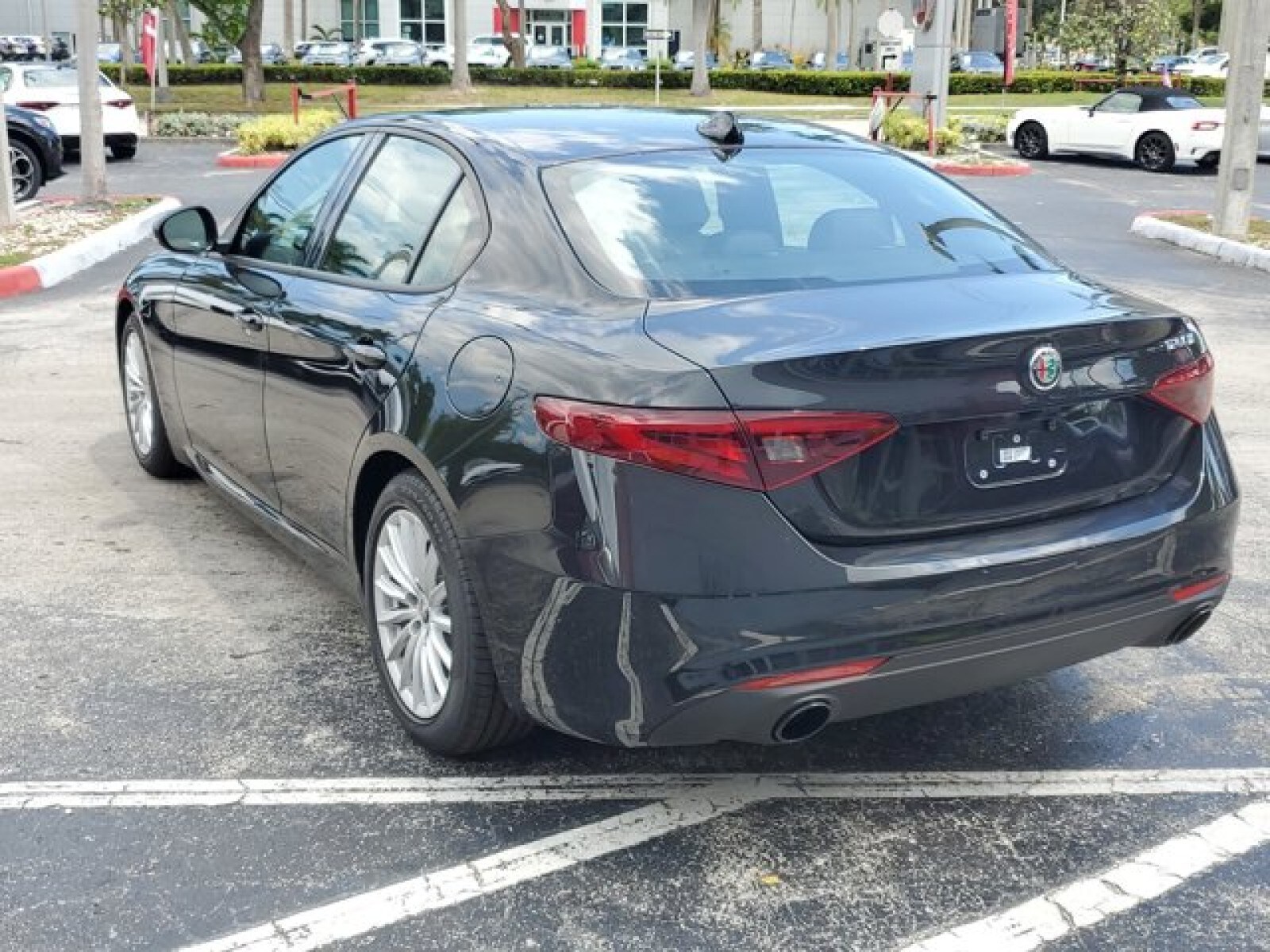 2023 Alfa Romeo Giulia SPRINT photo 4