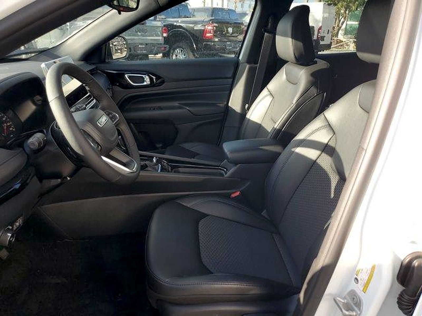 2026 Jeep Compass Latitude Altitude - Photo 10