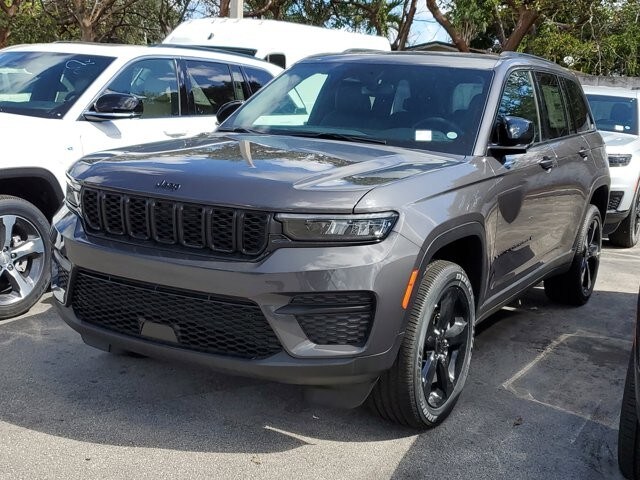 2024 Jeep Grand Cherokee Altitude X photo 2