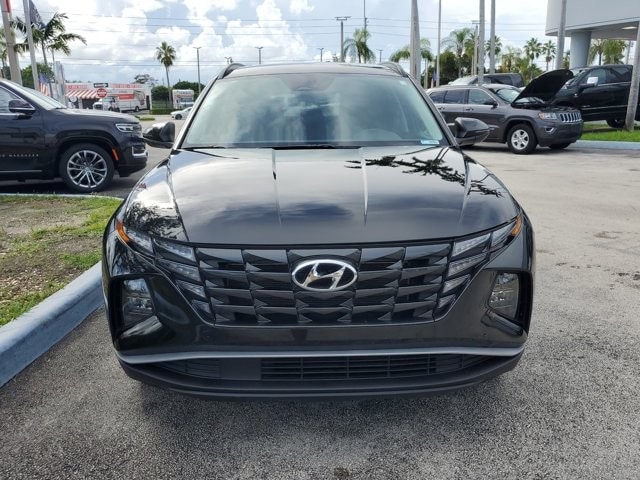 Used 2022 Hyundai Tucson SEL with VIN KM8JB3AE9NU053687 for sale in Miami, FL