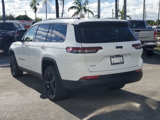 2025 Jeep Grand Cherokee Altitude X photo 3