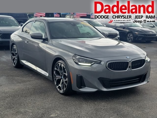 2025 BMW 2 Series 230i Coupe's photo