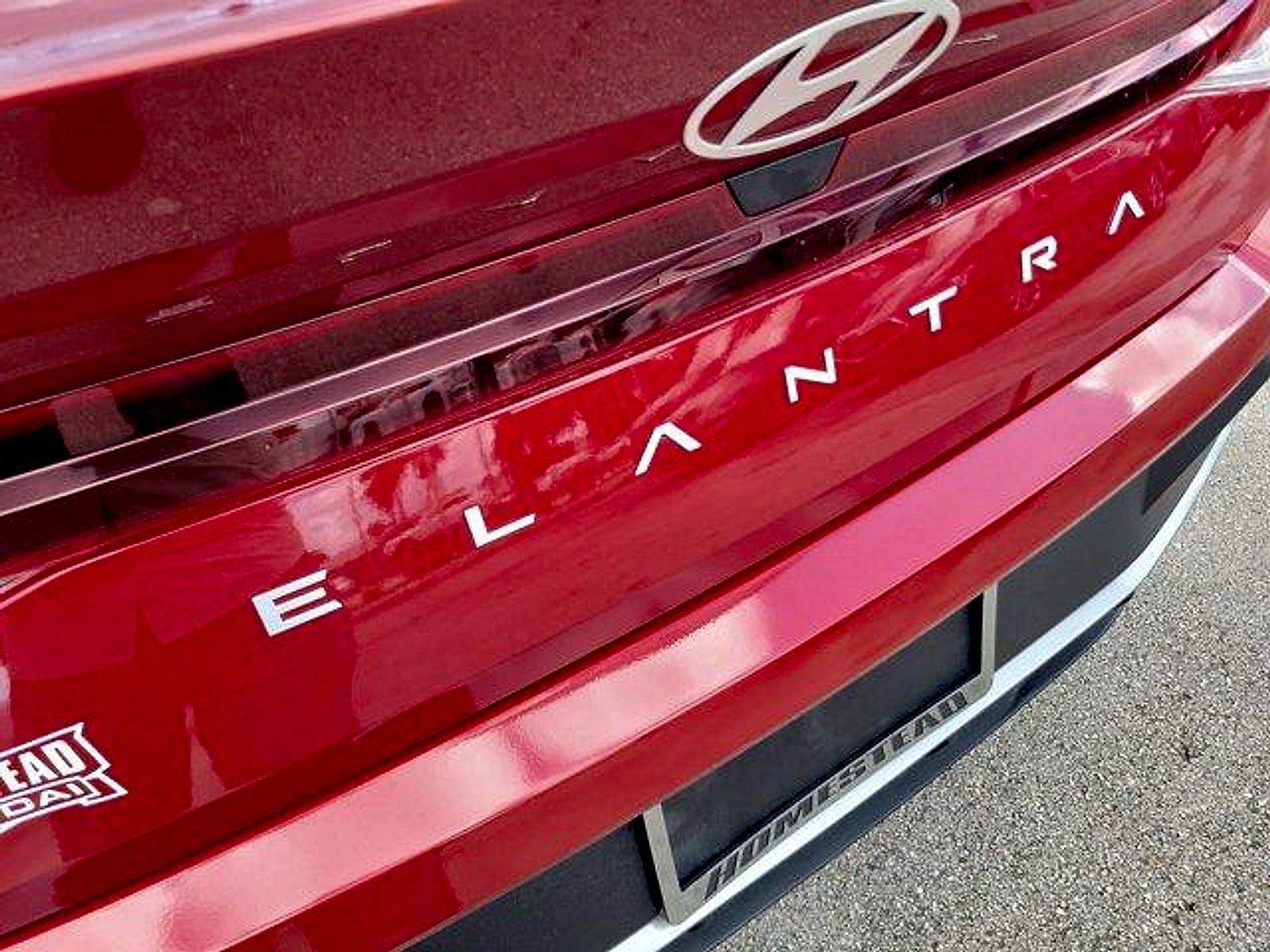2025 Hyundai Elantra SE - Photo 10