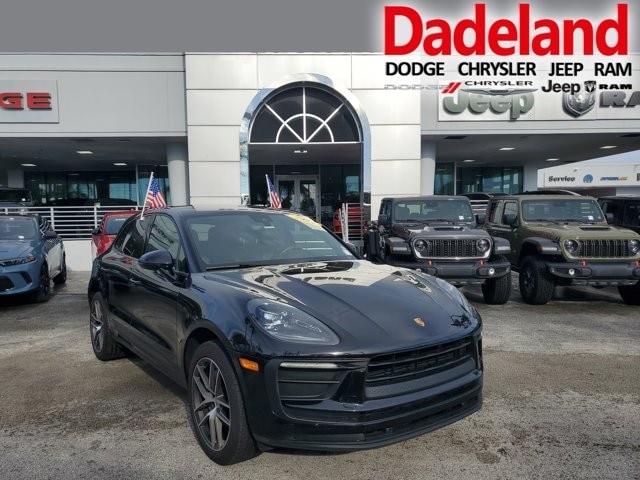 2022 Porsche Macan