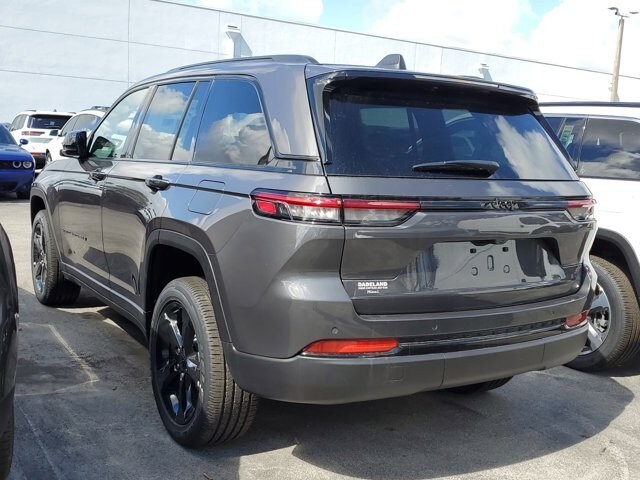 2024 Jeep Grand Cherokee Altitude X photo 3