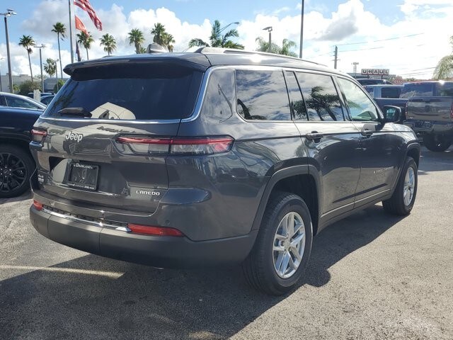 2025 Jeep Grand Cherokee Laredo X photo 4