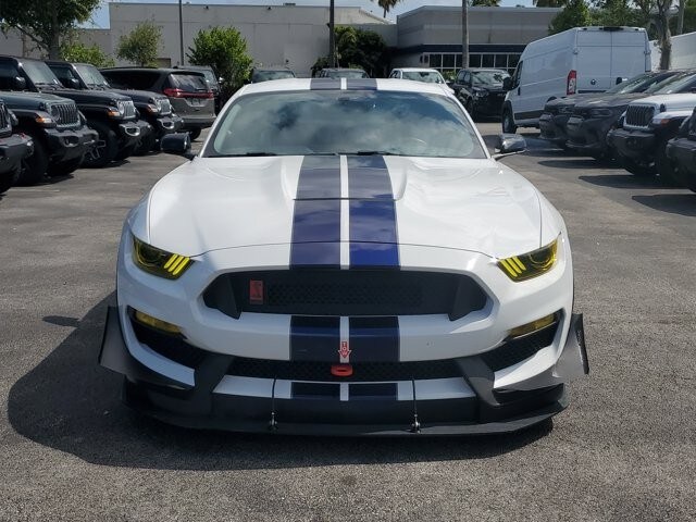 2020 Ford Mustang Shelby GT350 photo 2