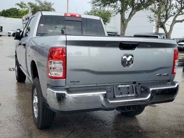 2024 Ram 2500 Tradesman photo 3