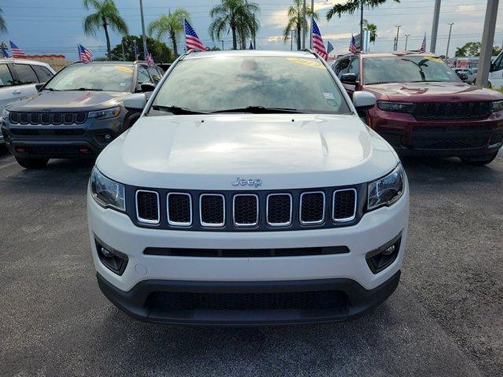 Used 2019 Jeep Compass Sun & Wheel with VIN 3C4NJCBB8KT832159 for sale in Miami, FL