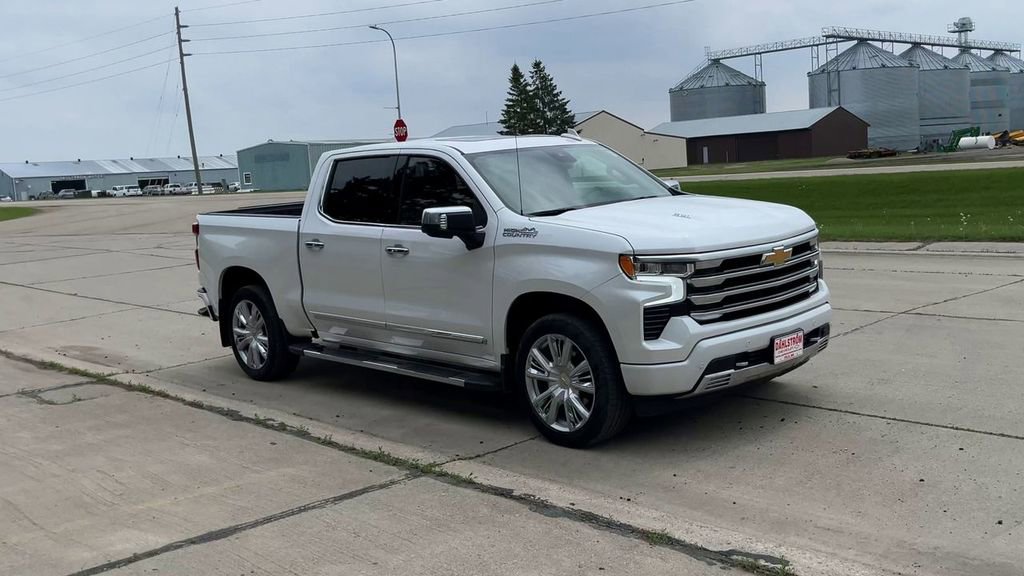 Used 2024 Chevrolet Silverado 1500 High Country with VIN 1GCUDJEL8RZ163762 for sale in Oslo, Minnesota