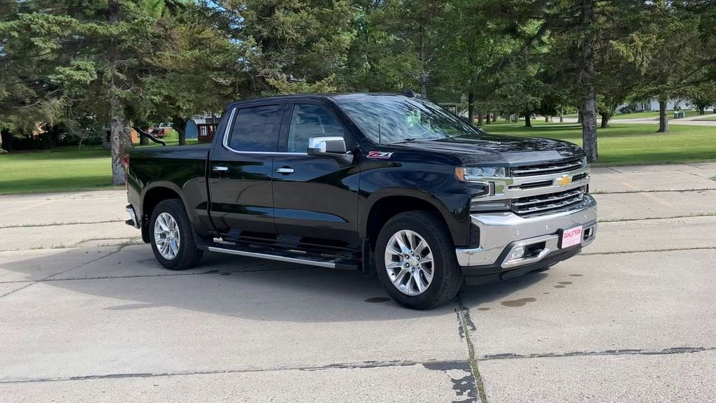Used 2021 Chevrolet Silverado 1500 LTZ with VIN 1GCUYGEL1MZ291020 for sale in Oslo, Minnesota
