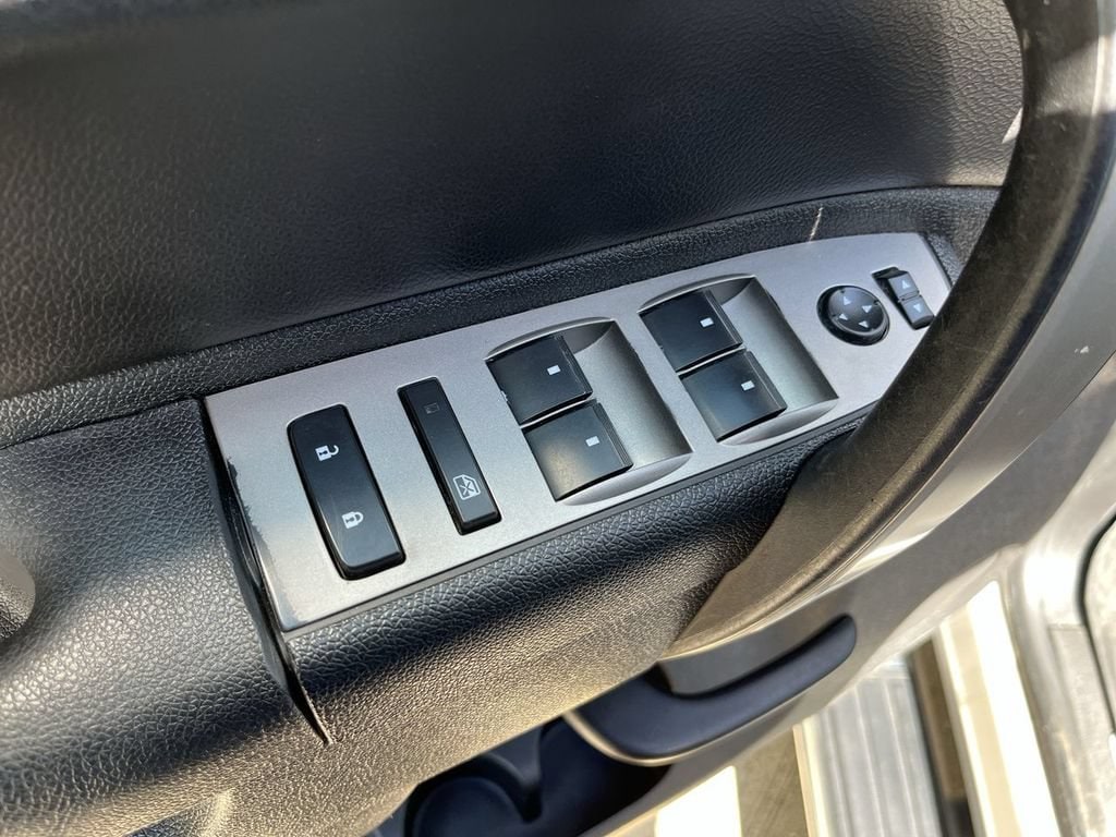 2011 Chevrolet Silverado 1500 LT - Photo 13