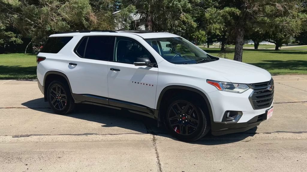 Used 2019 Chevrolet Traverse Premier with VIN 1GNEVKKW3KJ262359 for sale in Oslo, Minnesota